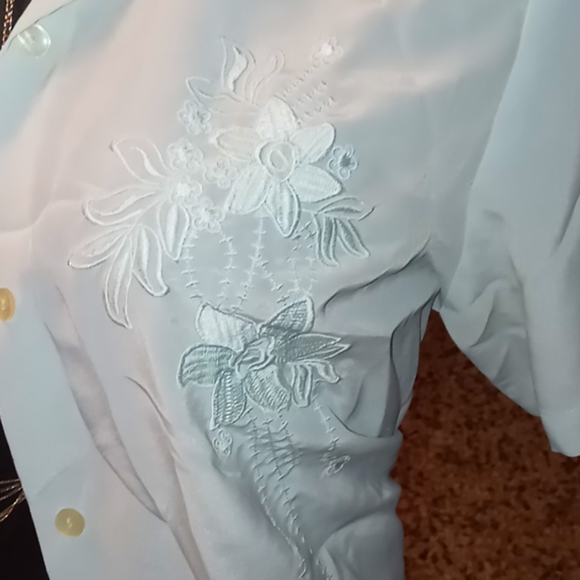 Button up bundle (ending soon) - Picture 3 of 5